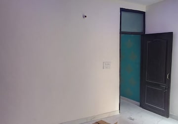 Room in 2 BHK Apartment at Himalaya Pride, Tech Zone 4 Greater Noida – for Sale