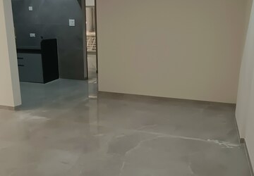 Room in 2 BHK Apartment at Goregaon West – for Rent