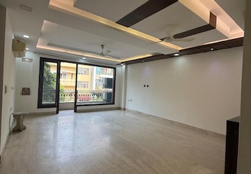 Room in 3 BHK Builder Floor at Greater Kailash ii – for Sale