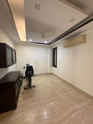 Room in 3 BHK Builder Floor at Greater Kailash ii – for Sale