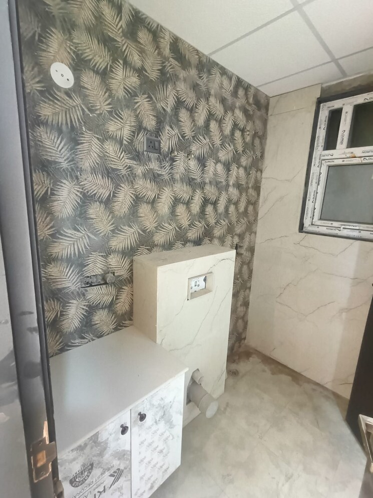 Bathroom, sector 104 2 Bedroom 1725 Sq.Ft. Builder Floor In Sector 104 Noida 9357655