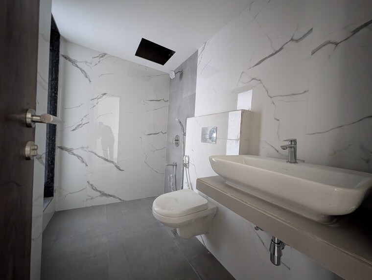 Bathroom, rajendra-nagar-jai-ambe-chs 2 Bedroom 620 Sq.Ft. Apartment In Borivali East Mumbai 9357712