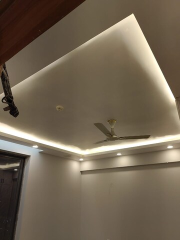 Furnished Amenities in 3 BHK Apartment at M3M Heights, Sector 65 – for Rent