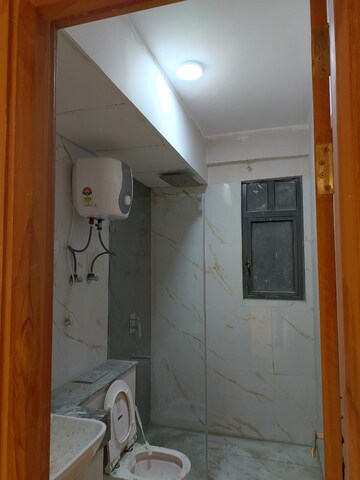 Bathroom in 3 BHK Apartment at M3M Heights, Sector 65 – for Rent