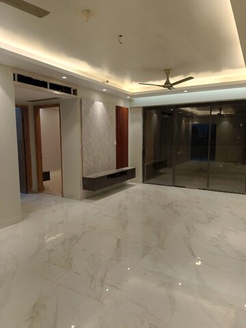 Room in 3 BHK Apartment at M3M Heights, Sector 65 – for Rent