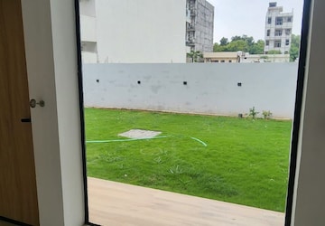 Plot – Exterior View View at DLF Alameda, Sector 73 - for Rent