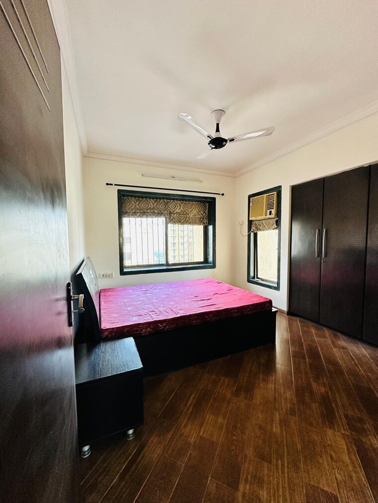 Bedroom, hiranandani-estate 1 Bedroom 300 Sq.Ft. Apartment In Ghodbunder Road Thane 9357758