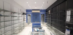  Shop For Rent in Nanpura