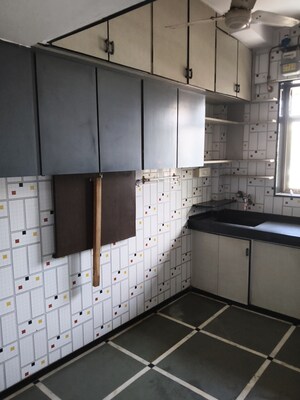  1 BHK Apartment at Vile Parle West – for Rent