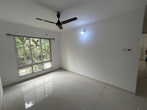 Room in 1 BHK Apartment at Puranik City, Kasarvadavali – for Rent