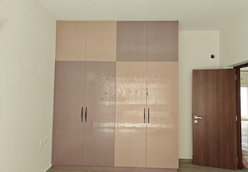 Room in 3 BHK Apartment at Avalon Park At The Prestige City, Sarjapur Road – for Rent