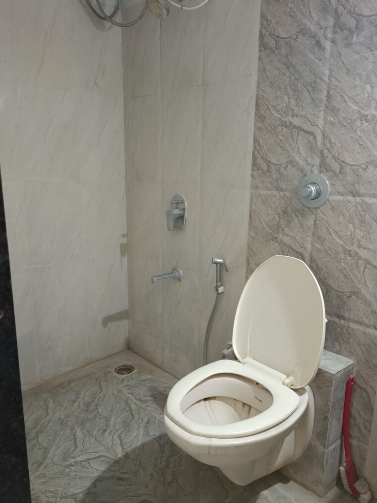 Bathroom, vihang-valley-phase-2 2 Bedroom 860 Sq.Ft. Apartment In Kasarvadavali Thane 9358220