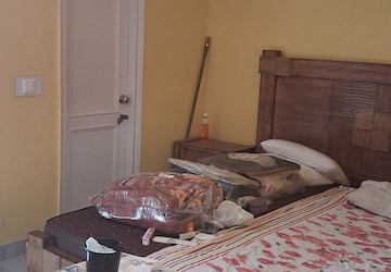 Bedroom in 2 BHK Builder Floor at Hauz Khas – for Rent