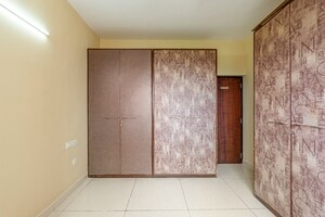 Room in 3 BHK Apartment at Prestige Lakeside Habitat, Varthur – for Rent