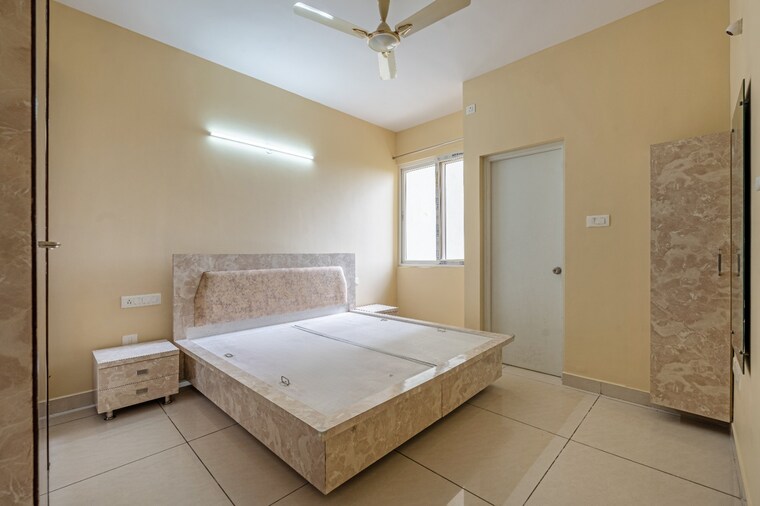 Bedroom, prestige-lakeside-habitat 3 Bedroom 1697 Sq.Ft. Apartment In Varthur Bangalore 9358268