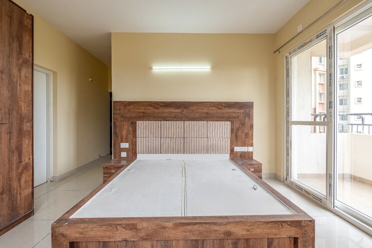 Room, prestige-lakeside-habitat 3 Bedroom 1697 Sq.Ft. Apartment In Varthur Bangalore 9358268