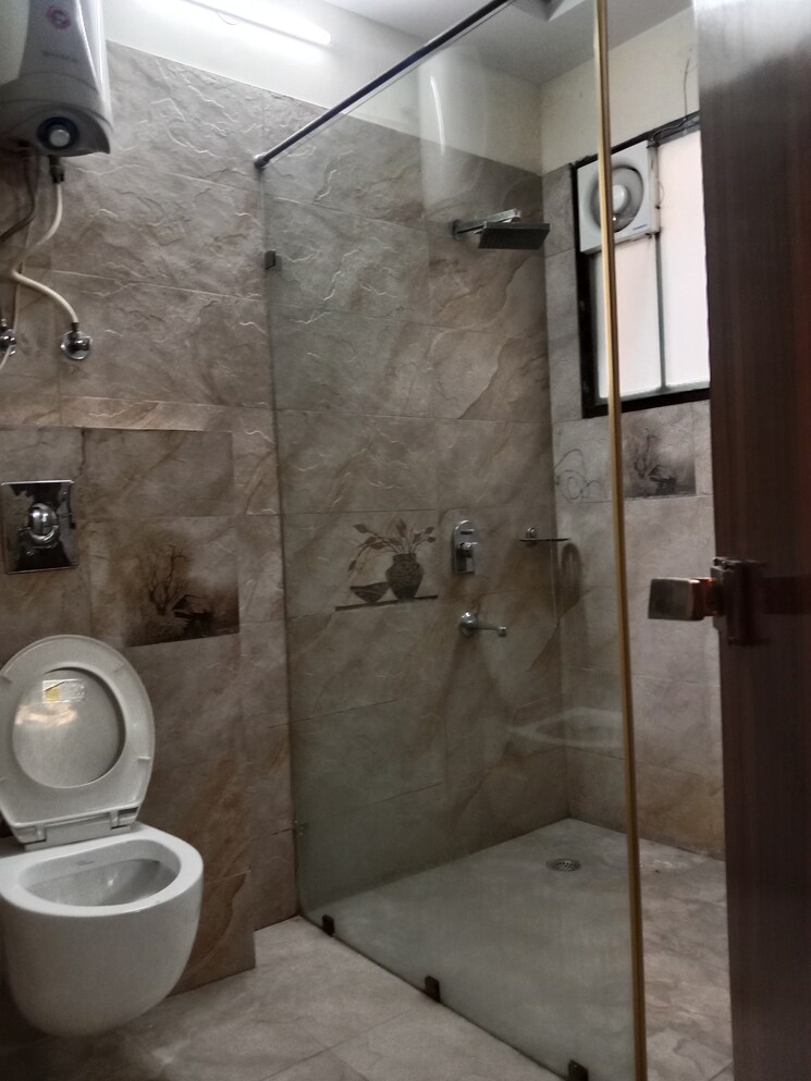 Bathroom, sector 62 2 Bedroom 1025 Sq.Ft. Apartment In Sector 62 Noida 9358350
