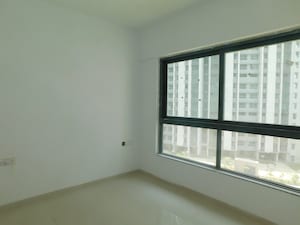 Room in 2 BHK Apartment at Piramal Vaikunth, Balkum Pada – for Sale