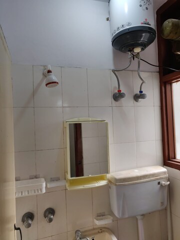 Bathroom in 2 BHK Villa at RWA Apartments Sector 41, Sector 41 – for Rent