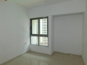 Room in 2 BHK Apartment at Piramal Vaikunth, Balkum Pada – for Sale