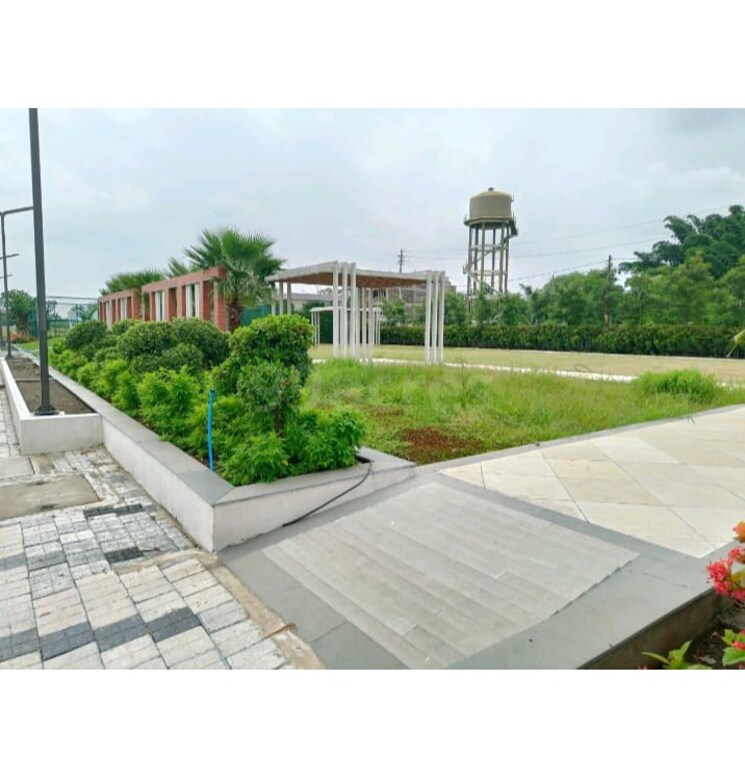 Garden, ab bypass road  1000 Sq.Ft. Plot In Ab Bypass Road Indore 9357302