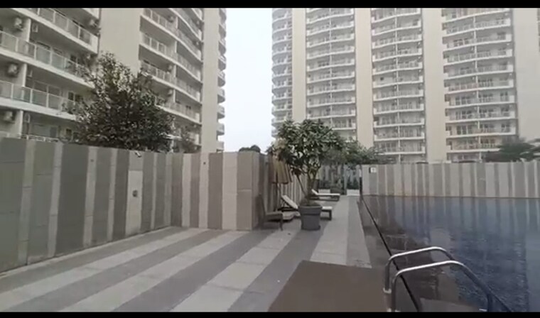  Parking, bptp-terra 3 Bedroom 1811 Sq.Ft. Apartment In Sector 37d Gurgaon 9358470