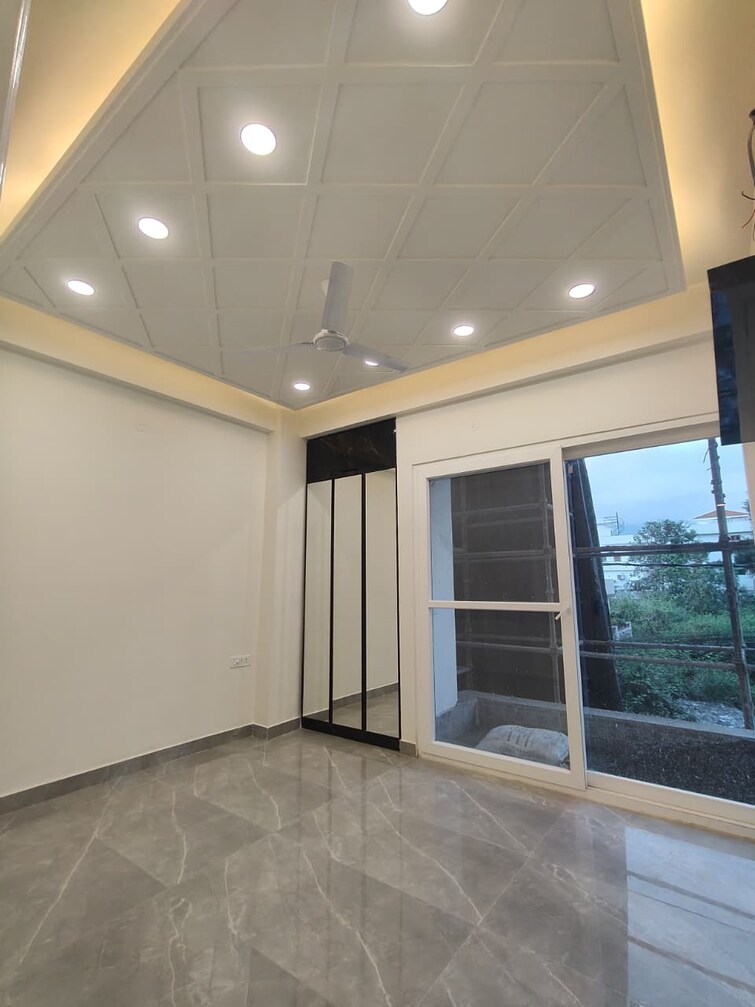 Cover Image, rajpur Commercial Shop 200 Sq.Ft. In Rajpur Dehradun 9358480