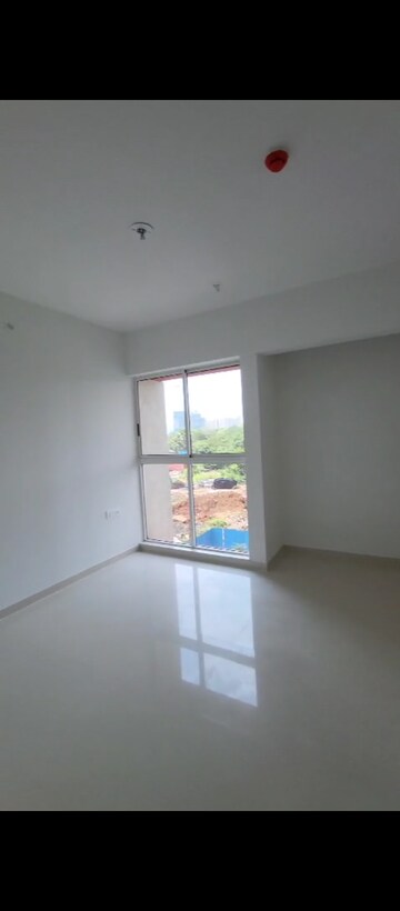Room in 1 BHK Apartment at Lodha Park, Dombivli East – for Rent