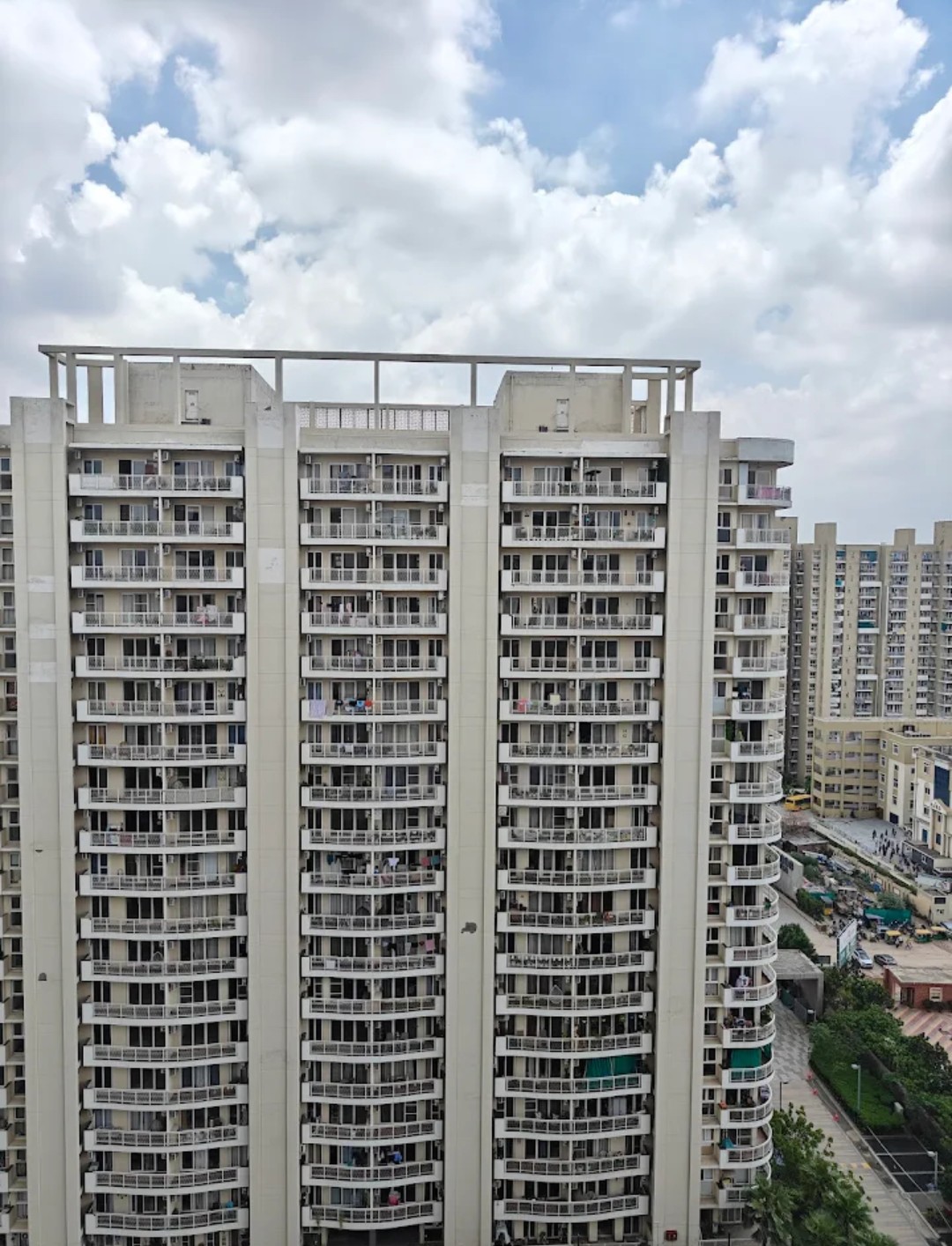 3 BHK + Servant Room Apartment For Sale in BPTP Terra