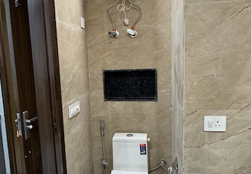 Bathroom in 1 BHK Builder Floor at Sector 39 – for Sale