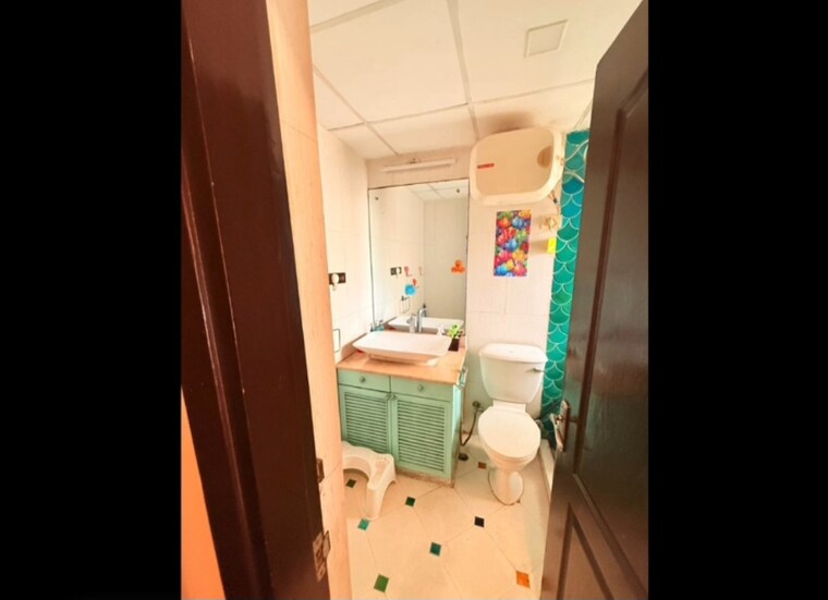 Bathroom, bestech-park-view-city-2 3 Bedroom 1859 Sq.Ft. Apartment In Sector 49 Gurgaon 9358640