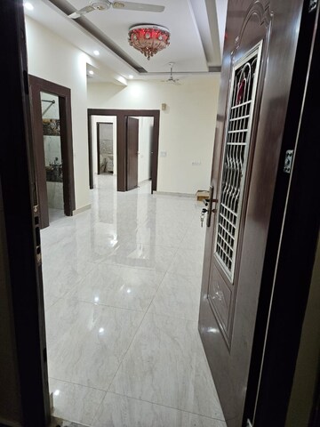 3 BHK Builder Floor For Rent in Maya Homes, Indrapuram