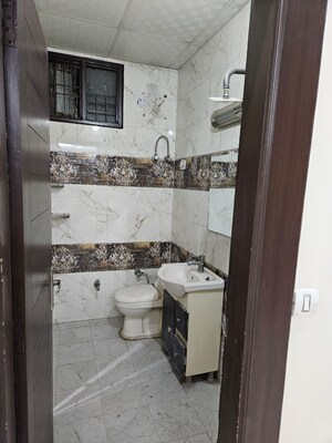 Kitchen in 3 BHK Builder Floor at Maya Homes, Indrapuram – for Rent