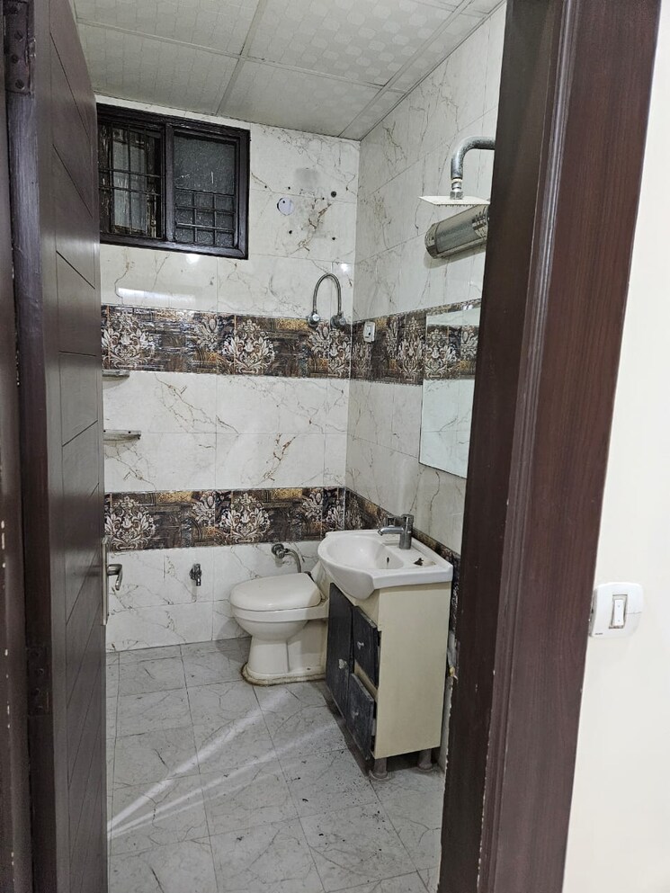 Kitchen, maya-homes 3 Bedroom 1350 Sq.Ft. Builder Floor In Indrapuram Ghaziabad 9358696