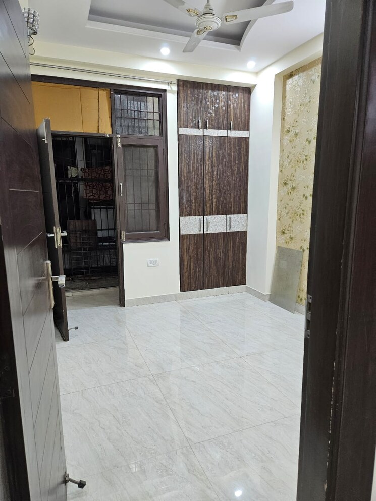 Room, maya-homes 3 Bedroom 1350 Sq.Ft. Builder Floor In Indrapuram Ghaziabad 9358750