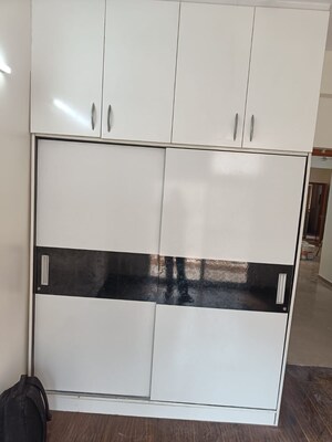 Furnished Amenities in 2 BHK Builder Floor at Somwar Peth – for Rent