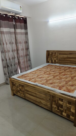 Bedroom in 2 BHK Apartment at Suncity Avenue 76, Sector 76 – for Rent