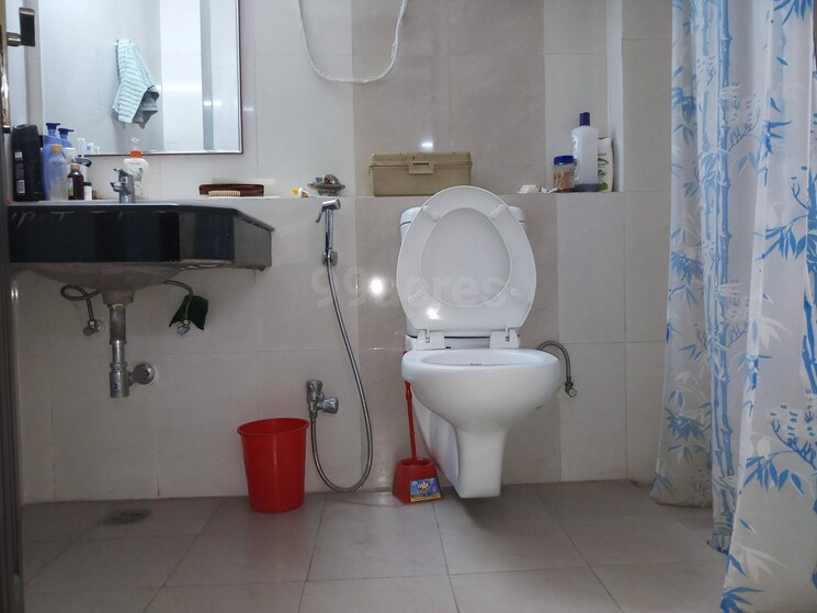 Bathroom, shipra-srishti 3 Bedroom 2350 Sq.Ft. Apartment In Ahinsa Khand 1 Ghaziabad 9358807