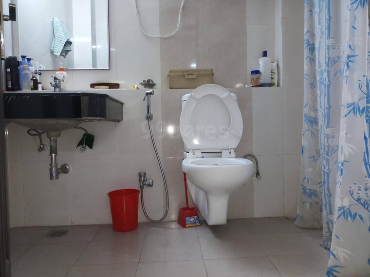 Bathroom, shipra-srishti 3 Bedroom 2350 Sq.Ft. Apartment In Ahinsa Khand 1 Ghaziabad 9358807