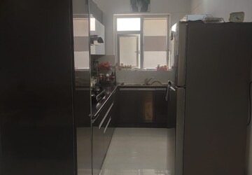 Furnished Amenities in 3 BHK Apartment at Motia Homes, Lohgarh – for Rent