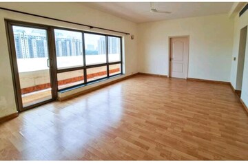 Room in 3 BHK Apartment at Central Park I, Sector 42 – for Sale