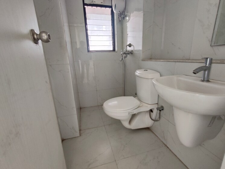 Bathroom, dombivli east 2 Bedroom 669 Sq.Ft. Apartment In Dombivli East Thane 9359056