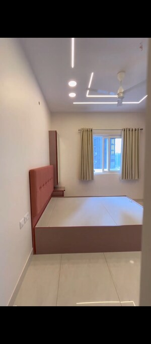 Room in 3 BHK Apartment at Prestige Beverly Hills, Kokapet – for Rent