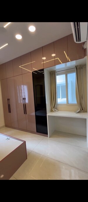 Room in 3 BHK Apartment at Prestige Beverly Hills, Kokapet – for Rent