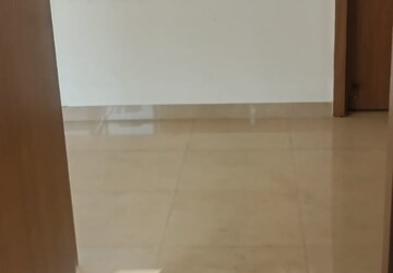 2 BHK Apartment For Rent in Shri Radha Sky Gardens, Sector 16b Greater Noida