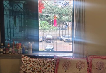 Living Room in 2 BHK Apartment at Dadar Vijay Sadan, Dadar East – for Sale