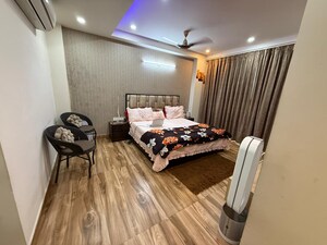 Bedroom in 3 BHK Builder Floor at Auram Floor, South City 2 – for Rent