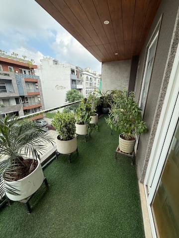 Balcony in 3 BHK Builder Floor at Auram Floor, South City 2 – for Rent