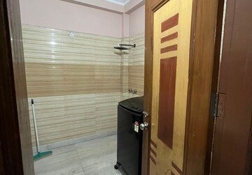 3 BHK Builder Floor at Vasundhara Sector 12 – for Rent