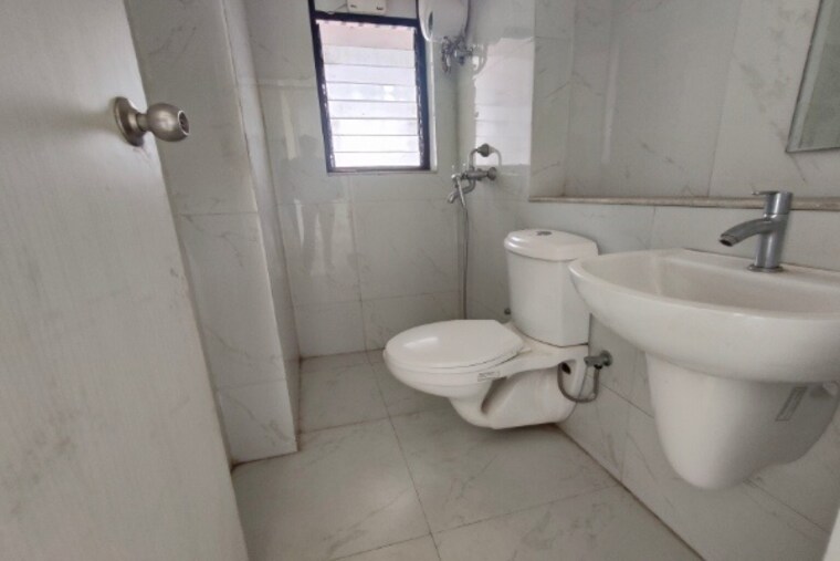 Bathroom, dombivli east 2 Bedroom 669 Sq.Ft. Apartment In Dombivli East Thane 9359097
